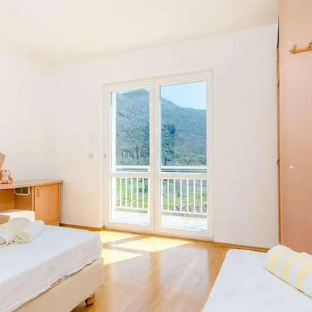 Kikilly * Zaton (Dubrovnik-Neretva)